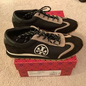 NWB Tory Burch Sneakers  SZ 9